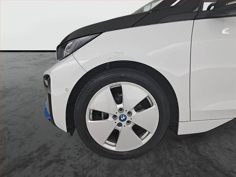 BMW i3 (2019) 120Ah BEV, SoH 82%, Automat - fotka 15 z 22