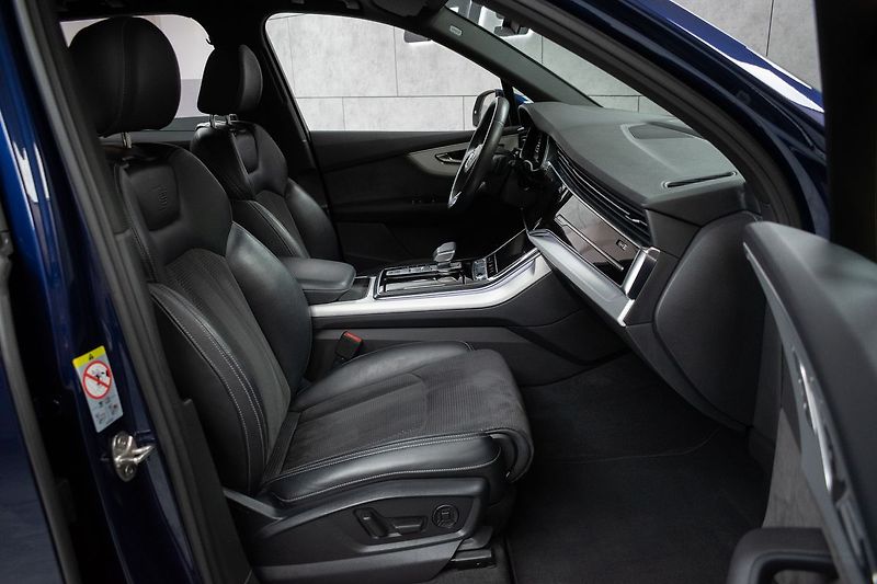 Audi Q7 50 TDI S-LINE*TAŽNÉ*AIR*7.MÍST - fotka 14 z 51