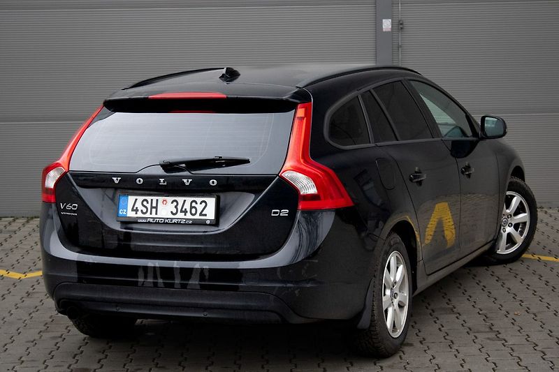 Volvo V60 - fotka 6 z 36