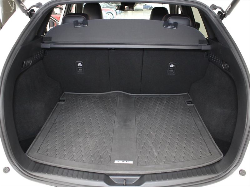 Mazda CX-5 2,5 G194 4x4 HOMURA Plus ČR - fotka 26 z 29