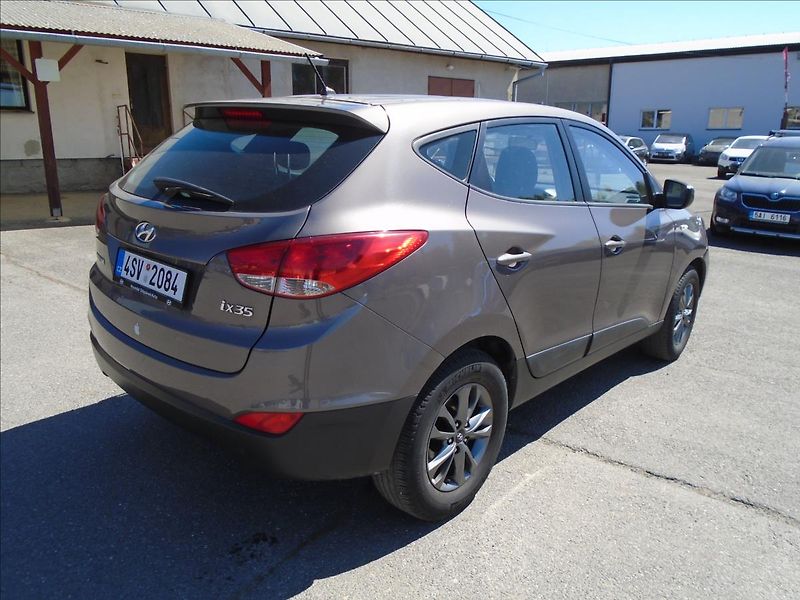 Hyundai ix35 1,6   1.6 BENZIN-99KW - fotka 4 z 25