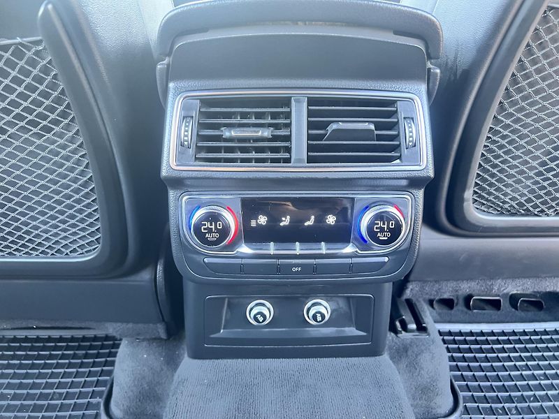 Audi Q7 3.0TDI 200KW,S-LINE,VZDUCH,TZ - fotka 34 z 52