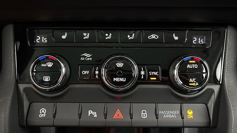 Škoda Karoq 2.0 TDI DSG 4x4 Scout - fotka 13 z 30