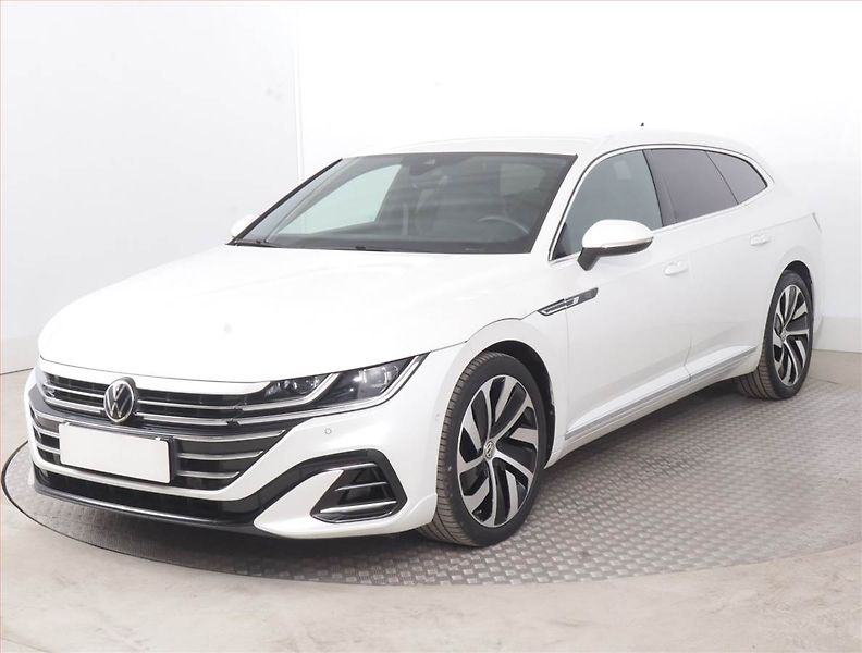 Volkswagen Arteon (2021) R-line 2.0 TDI - fotka 2 z 21
