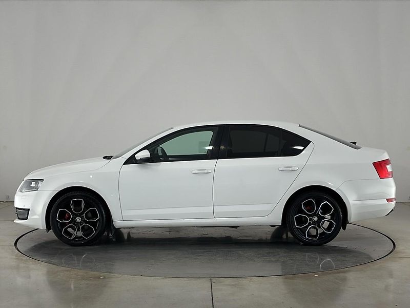 Škoda Octavia Elegance - fotka 3 z 28