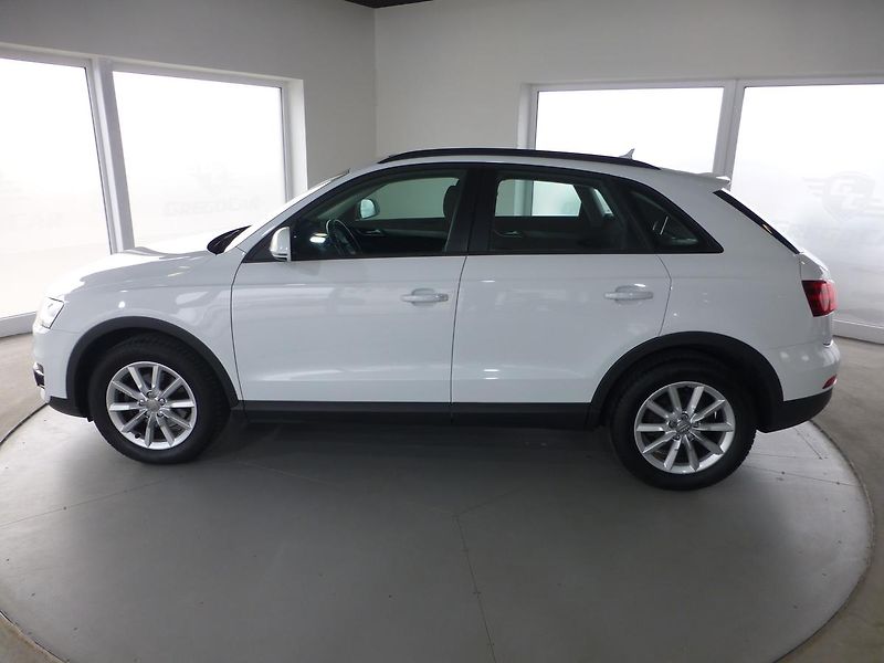 Audi Q3 (2012) 2,0TSI-125KW*NAVI**PANORAM*4X4 - fotka 9 z 28