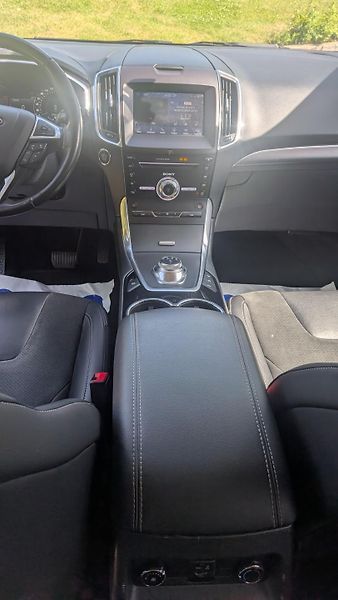 Ford Galaxy (2019) GALAXY 2.0 EcoBlue 140kW ,4x4 - fotka 10 z 17