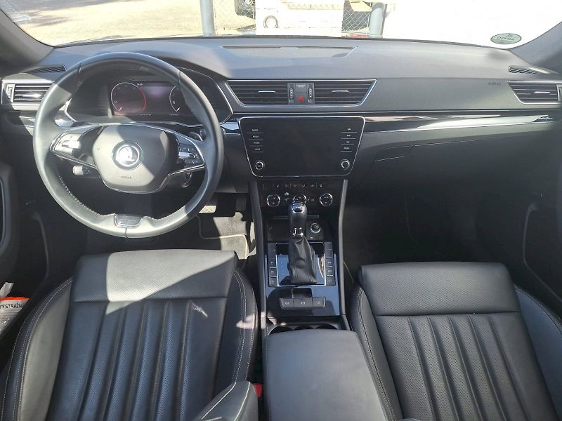 Škoda Superb (2023) COMBI / 2.0TDI / 140 kW / 7DSG - fotka 15 z 31