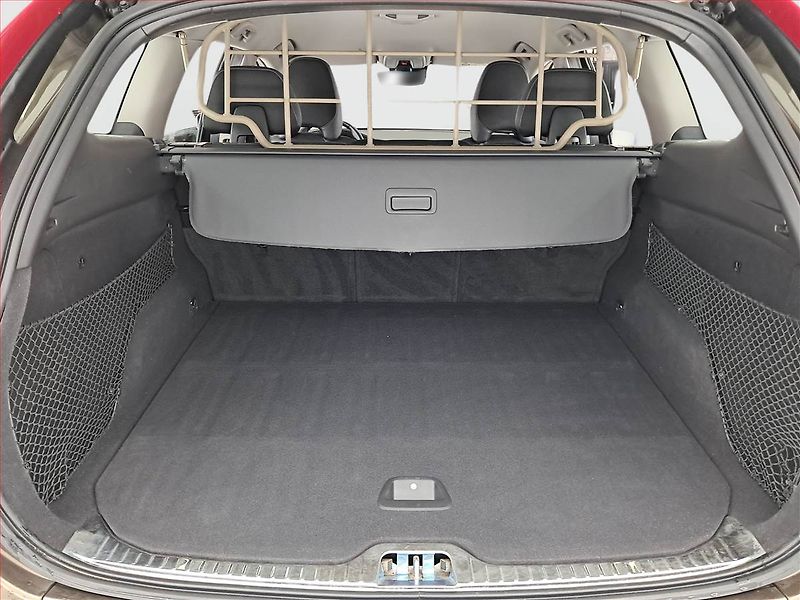 Volvo XC60 (2016) D4, 4X4, Automat, Serv.kniha - fotka 14 z 19