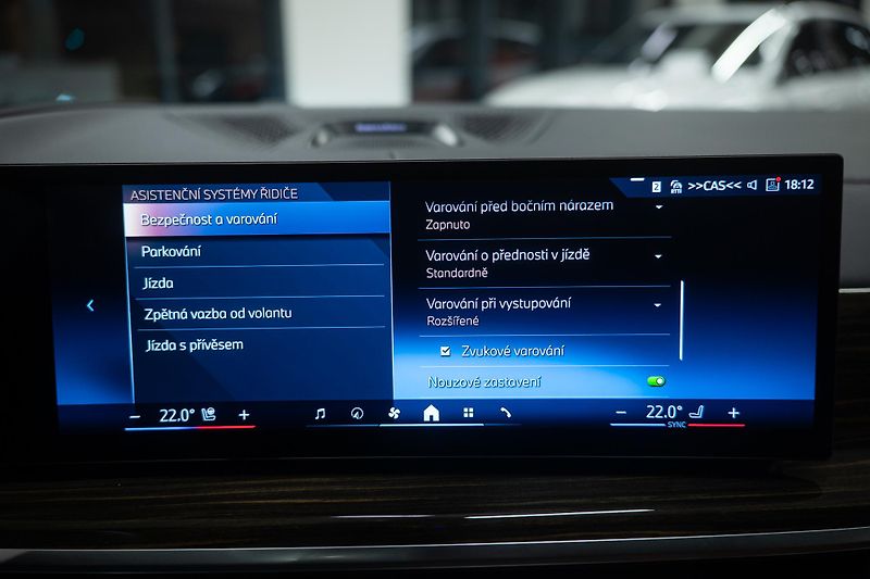 BMW X5 (2025) M30xD 210KW NEZÁVISLÉ MASÁŽ TZ - fotka 50 z 54