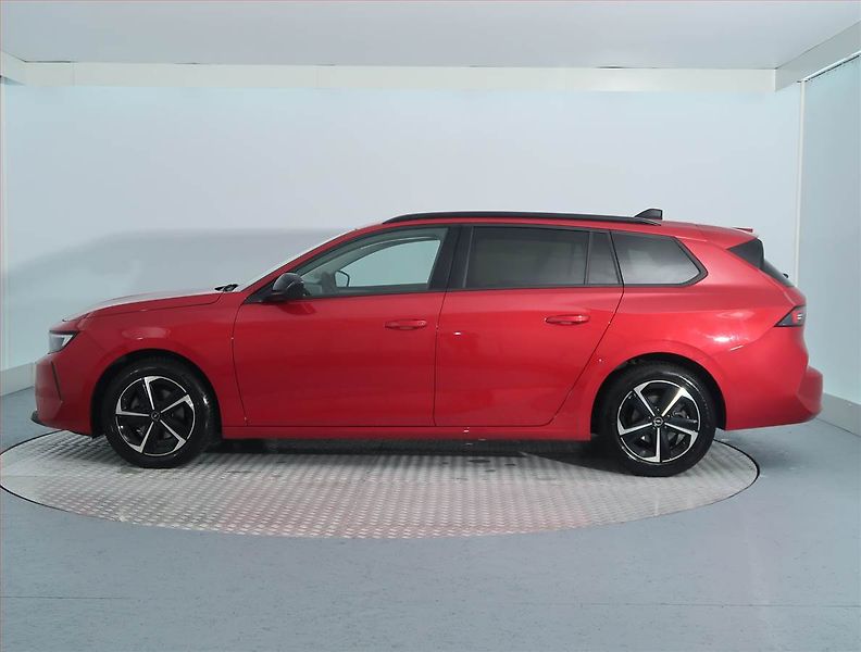 Opel Astra (2025) Edition 1.2 Turbo - fotka 3 z 18