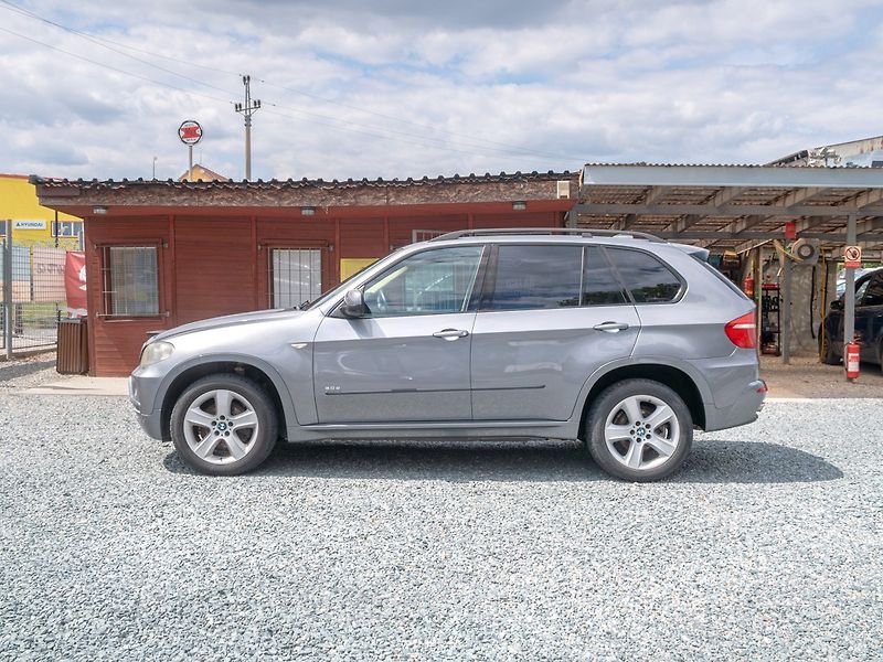 BMW X5 (2007) 3.0D 173KW 7sed – PO SERVISU - fotka 11 z 50