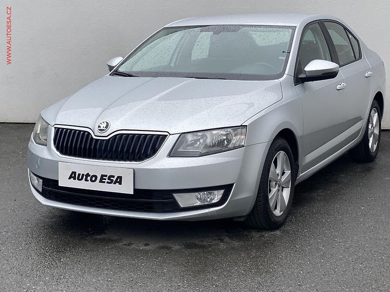 Škoda Octavia (2016) 1.6 TDi, ČR, Style, DSG - fotka 3 z 17