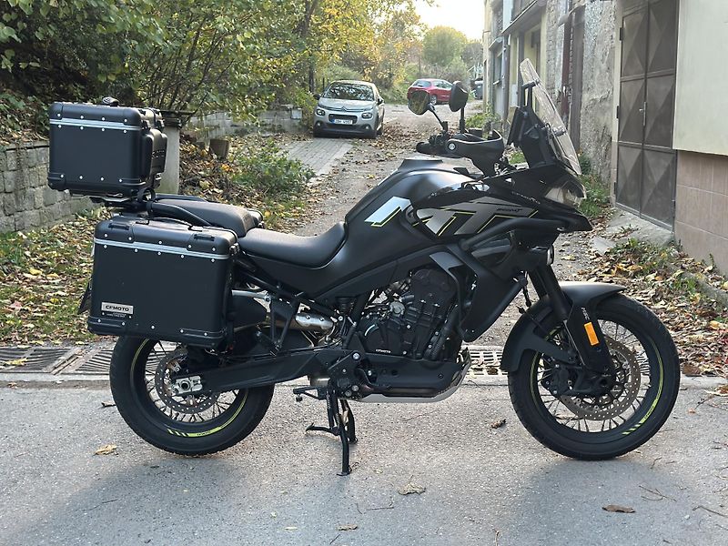 CFMOTO 800 MT (2025) - fotka 5 z 8