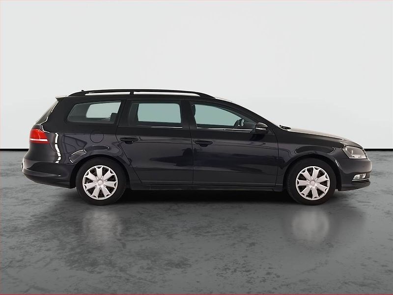 Volkswagen Passat (2011) 2.0 TDI, Serv.kniha, Navi - fotka 6 z 19