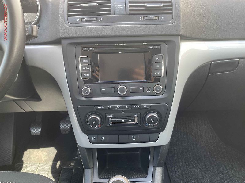 Škoda Yeti (2012) 2.0 TDi, Ambition, STK6/28 - fotka 12 z 17