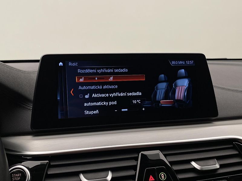 BMW Řada 6 640i GT Luxury Line REZERVACE - fotka 63 z 71