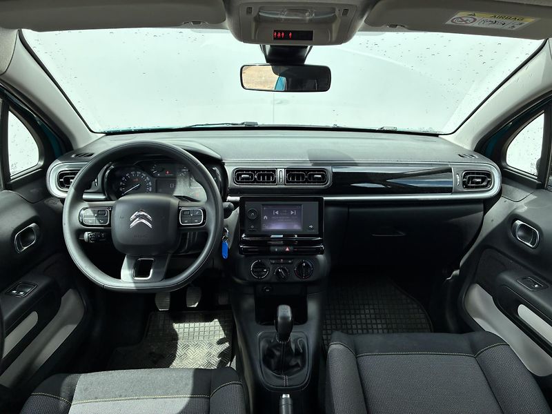 Citroën C3 1.2 PureTech 83k Shine - fotka 5 z 21