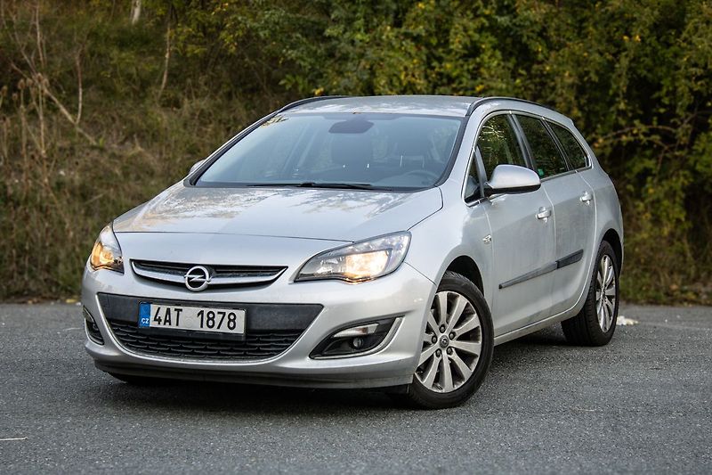 Opel Astra - fotografie inzerátu