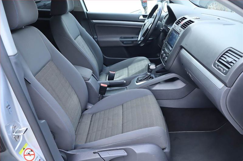 Volkswagen Golf (2007) 2.0 TDI, Automat, Serv.kniha - fotka 9 z 20