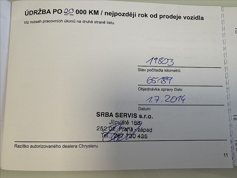 Jeep Grand Cherokee 3,0 CRD 184KW SUMMIT ČR.1.MAJ. - fotka 29 z 38