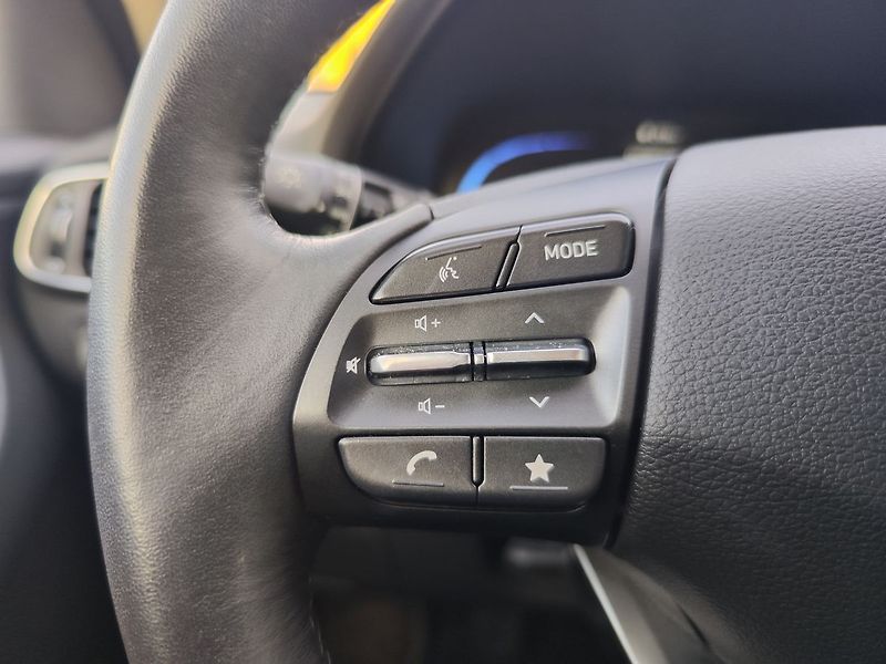 Hyundai i30 1.5i/71kW Comfort 16 - fotka 23 z 29