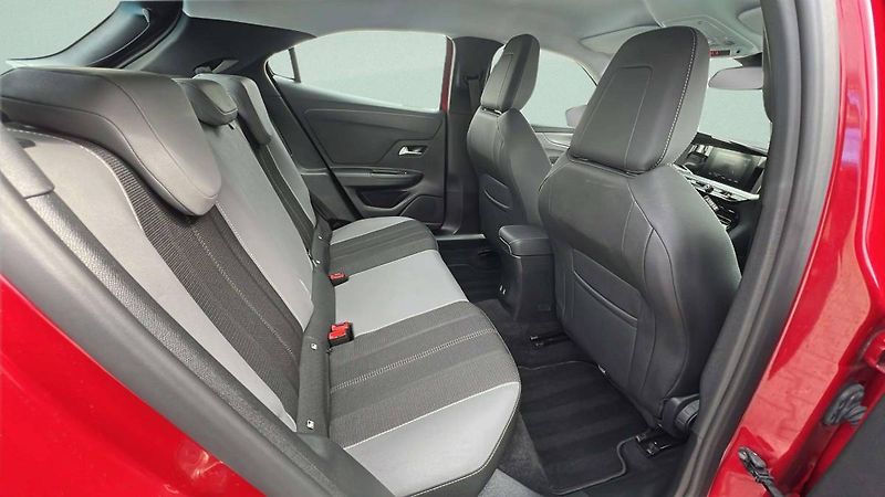 Opel Mokka Edition 1.2 TURBO (96kW/130k) - fotka 35 z 52