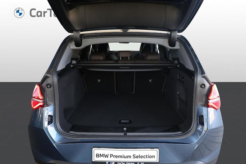 BMW X3 xDrive 20d - fotka 7 z 26