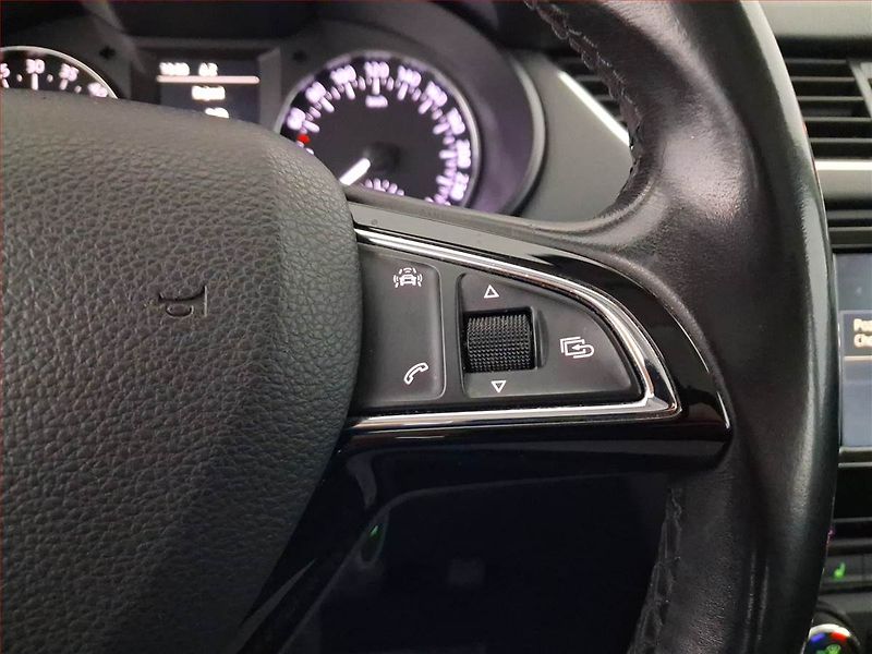 Škoda Octavia (2016) Style 2.0 TDI, Navi, Tempomat - fotka 17 z 19