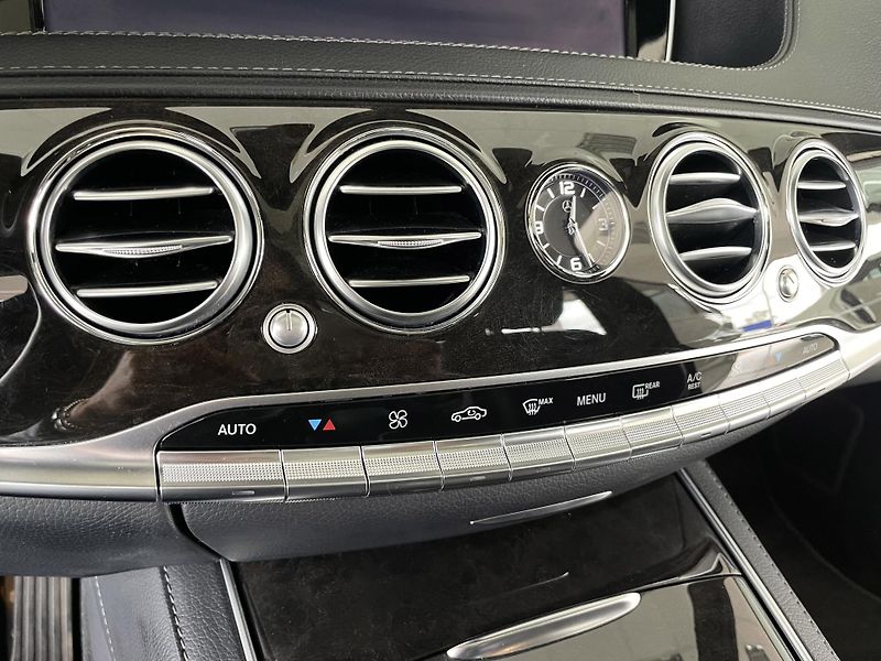 Mercedes-Benz Třídy S 350d 4MATIC*Panorama*Masáž*AMG - fotka 22 z 36