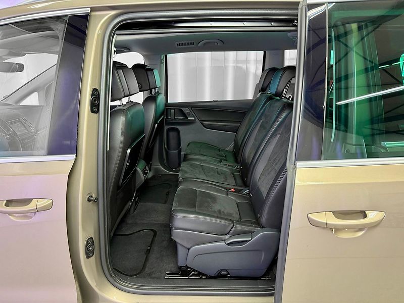 Volkswagen Sharan 2.0TDI 130KW 4MOTION HIGHLINE, - fotka 12 z 27