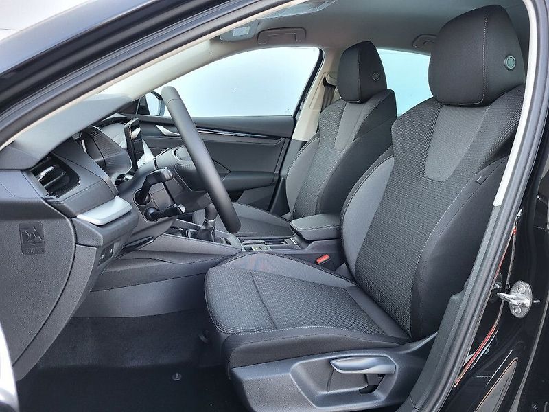 Škoda Octavia 130LET 1,5TSI 110kW - fotka 9 z 28