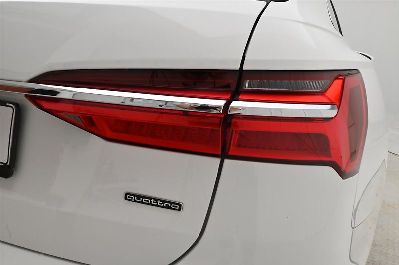 Audi A6 3,0 TDI 210 kW QUATTRO S-LINE - fotka 31 z 32
