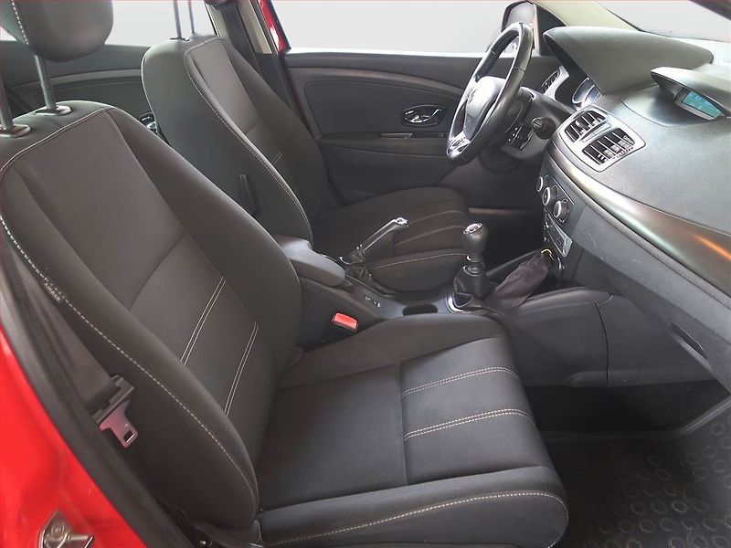 Renault Mégane (2014) 1.5 dCi, Tempomat - fotka 9 z 17