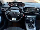 Peugeot 308 (2018) Allure 1.6 BlueHDi EAT6 - náhled 10