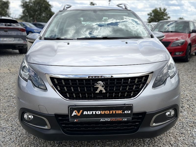 Peugeot 2008 1,2 81kW AUTOMAT,NAVI,NOVÉ ČR - fotka 2 z 32