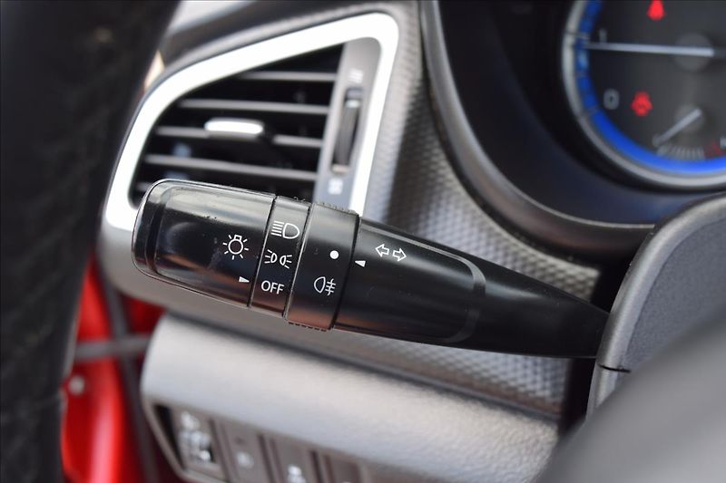 Suzuki SX4 S-Cross 1,6 D 88KW NOVÁ STK TAŽNÉ 4X4 - fotka 37 z 49