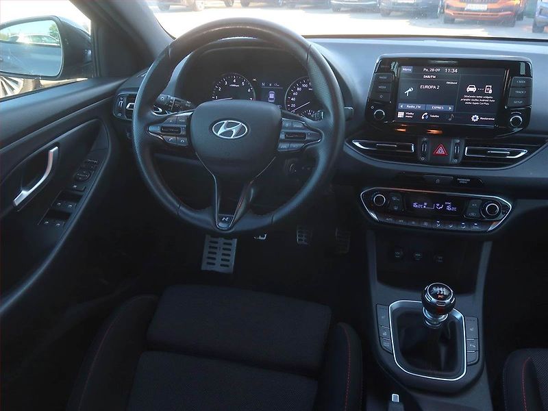 Hyundai i30 (2024) N-Line 1.5 T-GDI MHEV - fotka 7 z 19