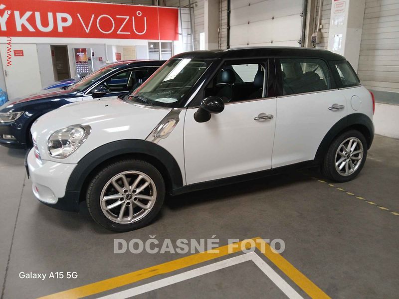 Mini Countryman (2014) 1.6i, Bixen, panor. - fotka 1 z 3