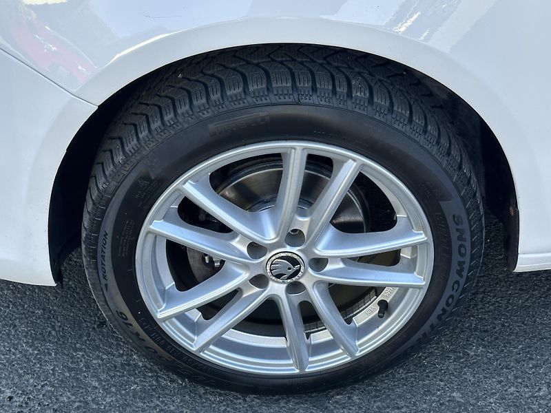Škoda Roomster (2014) 1.2TSI/63kW * KLIMA * 2.Maj  - fotka 33 z 33
