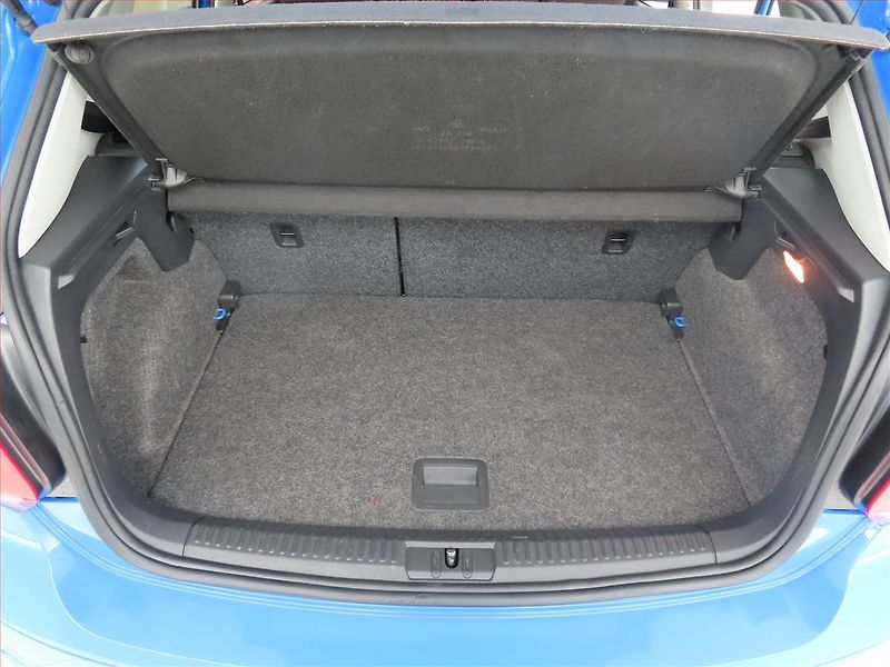 Volkswagen Polo (2016) Comfortline 1.2 TSI - fotka 13 z 14
