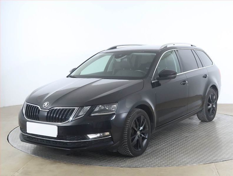 Škoda Octavia (2018) Style Plus 2.0 TDI, 4X4 - fotka 2 z 18