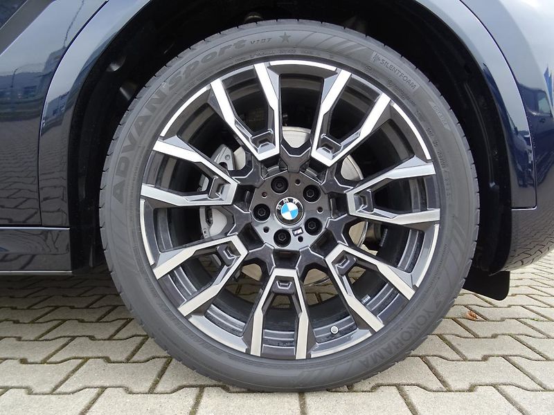 BMW X6 xDrive30d - fotka 6 z 6