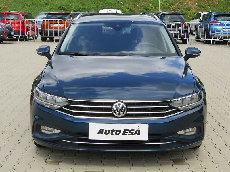 Volkswagen Passat (2020) 2.0TDi, Business, DSG, navi - fotka 2 z 17