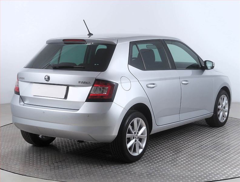 Škoda Fabia (2018) Ambition 1.0 TSI, Serv.kniha - fotka 5 z 14