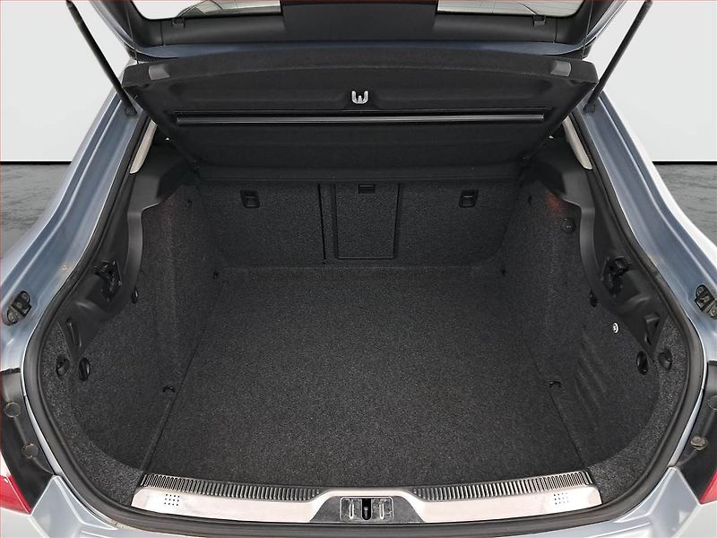 Škoda Superb (2011) Ambition 2.0 TDI, 4X4, Kůže - fotka 14 z 22