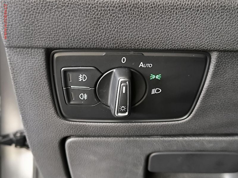 Volkswagen Passat (2019) 1.5 TSi, Comfortline, navi - fotka 16 z 17