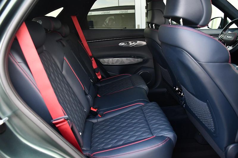 Genesis GV70 2.2 AWD SPORT LINE 1M - fotka 21 z 48