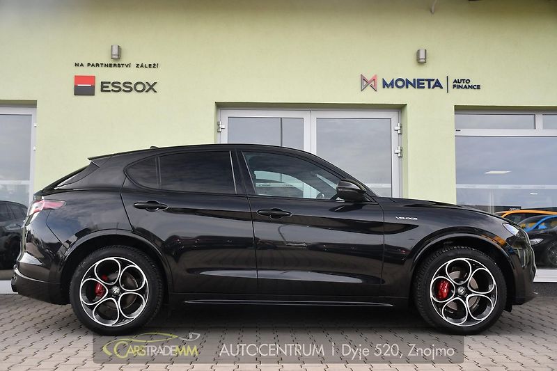 Alfa Romeo Stelvio 2.2 Diesel 16V Veloce TAŽNÉ - fotka 6 z 52