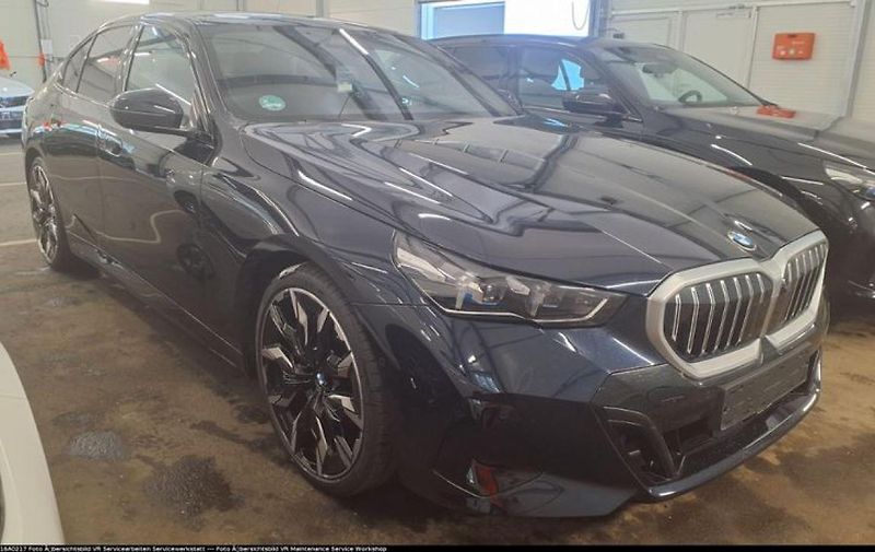 BMW Řada 5 540d xDrive Sedan - fotka 1 z 7